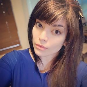 Meet your Posher, Felicia